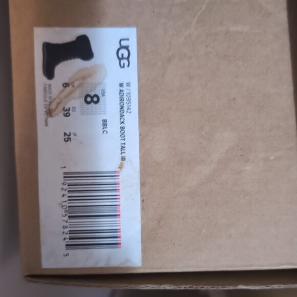 Tall UGG Boots + Weather Protection Spray – $300 (Retail $420+Tax) - Picture 7 of 7